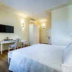 Residenza Alessandra 4*