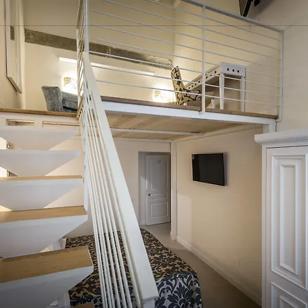 Bed & Breakfast Residenza Alessandra 4*