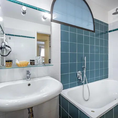 Residenza Alessandra 4*
