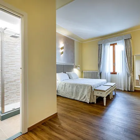 Residenza Alessandra Nocleg ze śniadaniem 4*