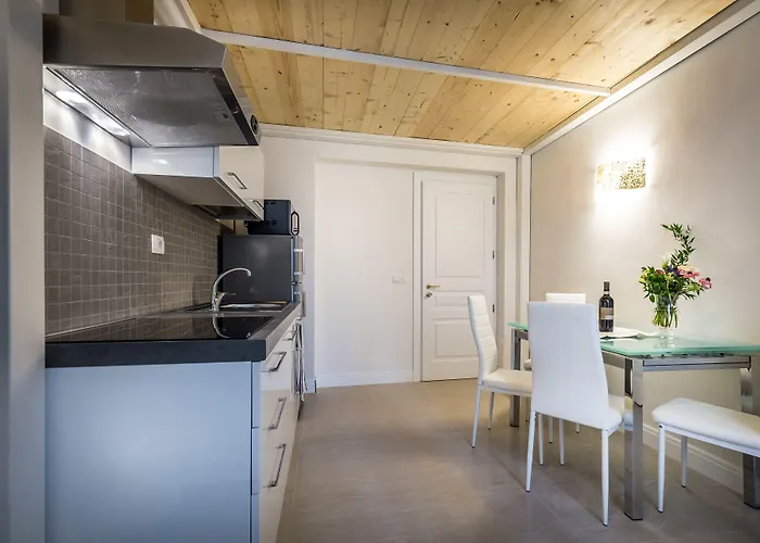 Residenza Alessandra Bed & Breakfast 4*