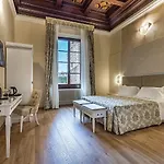 Residenza Alessandra 4*