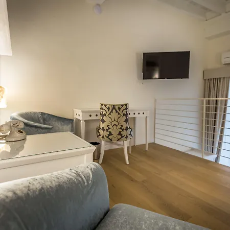 Bed & Breakfast Residenza Alessandra 4*