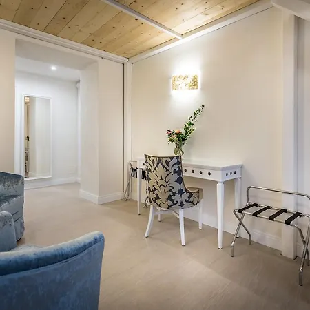 Bed & Breakfast Residenza Alessandra 4*