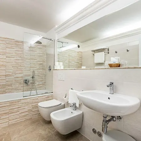 Residenza Alessandra 4*