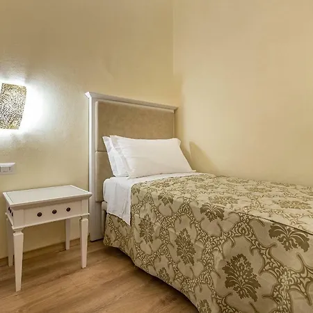 Residenza Alessandra فلورنس